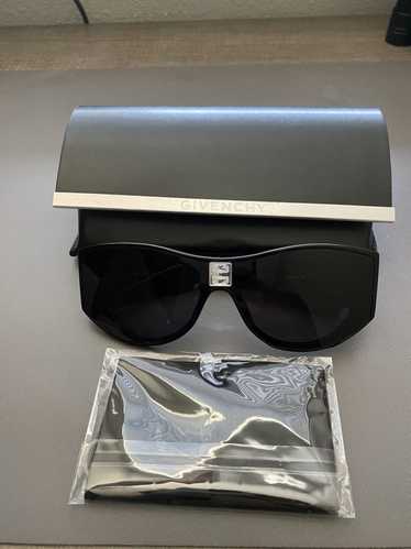 Givenchy Givenchy 4G Logo Oval Sunglasses