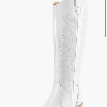 white cowgirl boots