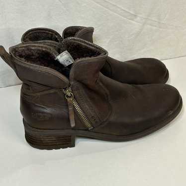 UGG CAMEL BROWN LAVELLE LEATHER/ WOOL CHELSEA ANKL