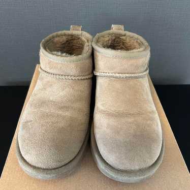 UGG CLASSIC ULTRA MINI