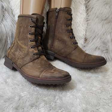 UGG ASHBURY BOOTS