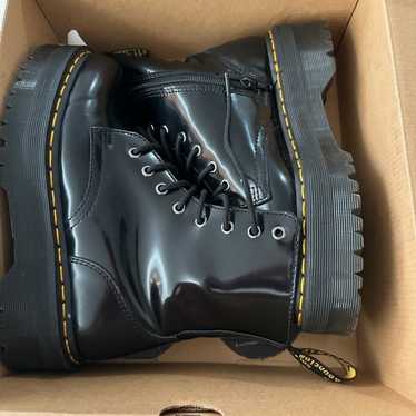 JADON Boot platform Dr. Marten