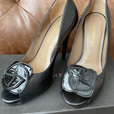 BRUNOMAGLI Black Open Toe Pumps with Floral Motif