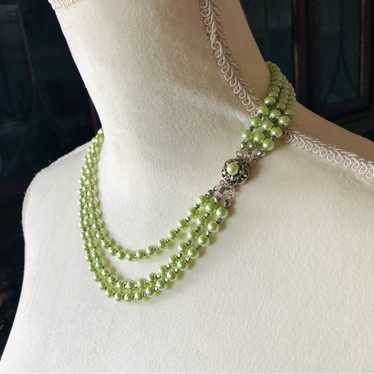 Handcrafted green Czech Pearl custom matching clas