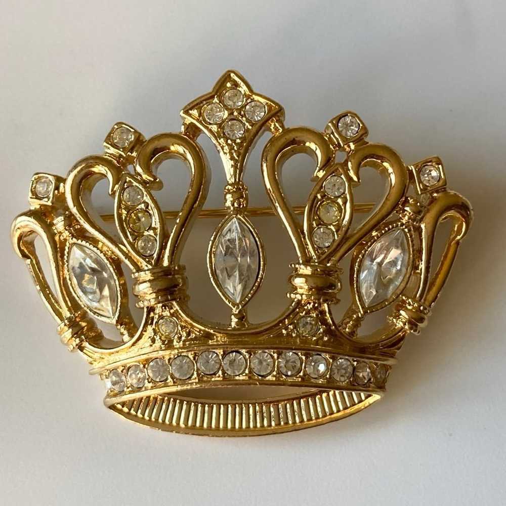 Vintage KJL for Avon rhinestone crown brooch pin - image 3