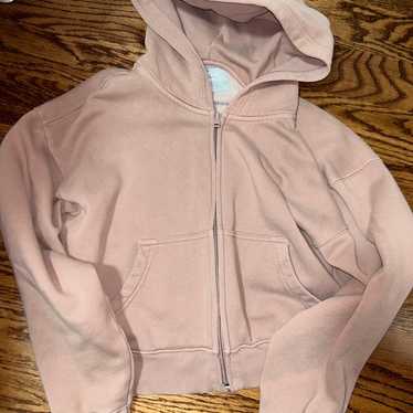 Aritzia TNA cropped boyfriend hoodie