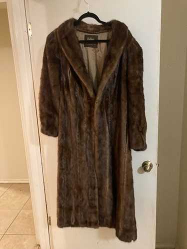 Koslows fur coat - Gem