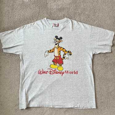 90s Disney T-shirt Tigger