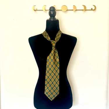 Vintage Giorgio Armani green and gold silk tie