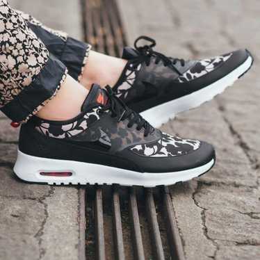 Nike x Liberty of London  air max thea