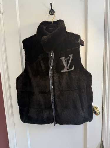 Louis Vuitton Louis Vuitton Rabbit Fur Reversible 