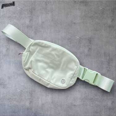 Lululemon Everywhere Belt Bag Mint Light Green Cro