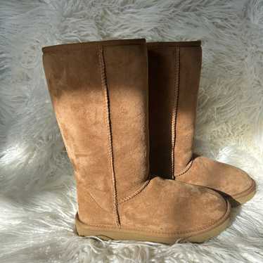 Classic tall brown Uggs