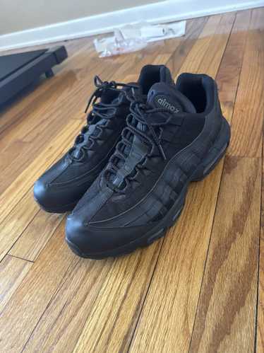 Nike Air Max 95 “Triple Black”