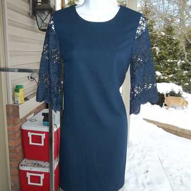 NWOT BANANA REPUBLIC NAVY DRESS W LACE SLEEVES 4