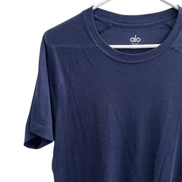 Alo yoga short sleeve tee navy size M