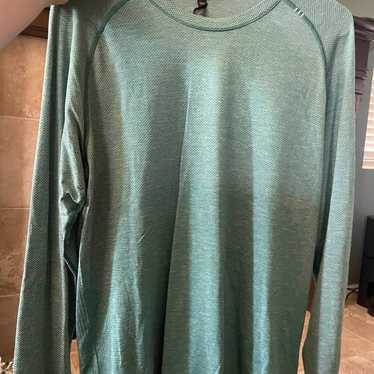 Men’s Lululemon Shirt