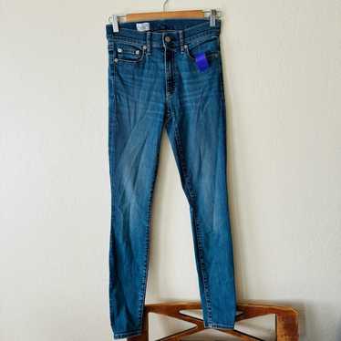 GAP | resolution true skinny jeans 26 L