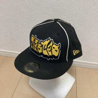 【Rare】New Era × Pirates 【USA Made Cap - Rare Logo】