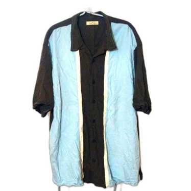 Paradise Collection Button Down Shirt