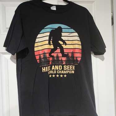 Hide and Seek World Champion Black Tee Size L