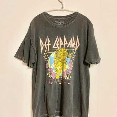 Vintage THE VINYL ICONS DEF LEPPARD Band T-Shirt