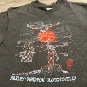 Vintage Harley Davidson “Set Your Spirit Free” Shi