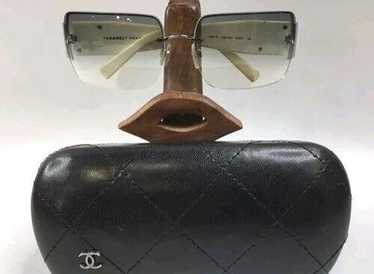 メイリームー　CHANEL Vintage CHANEL 4095-B Amber Lens Tortoise Frame CC Swarovski