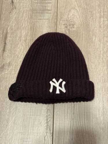 【注目コラボ】KITH NYC × NEW ERA NY Yankees Logo Beanie Kith & '47 for the New York Yankees Mia Beanie - Theory