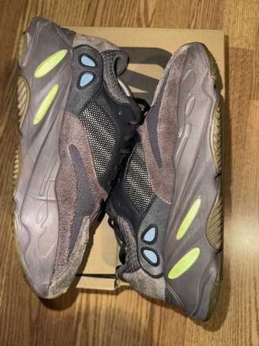 Adidas × Yeezy Season Yeezy Boost 700 ‘Mauve’