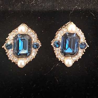 Vintage Womens St John Rhinestone Earrings