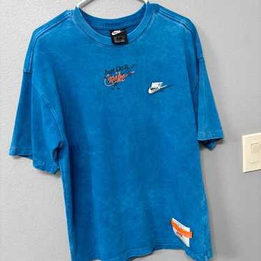 Nike T shirt