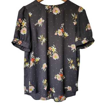 Loft LOFT Top Gray Floral Half Sleeve Blouse Size 