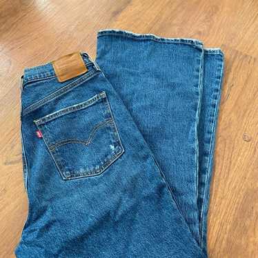 Levi’s high rise flare (70’s high flare)