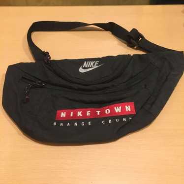 NIKE TOWN Waist Pouch 90s Extremely Rare