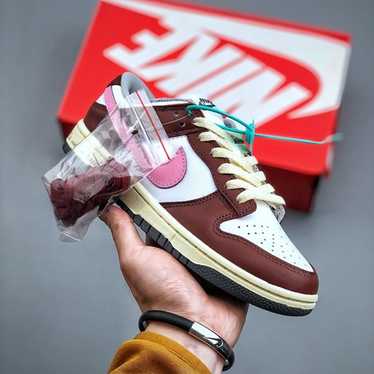 Nike SB Dunk Low