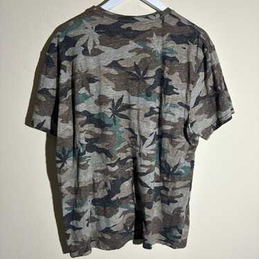 Lucky Brand camo leaf