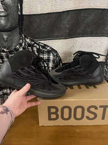 Yeezy qntm onyx - - Gem
