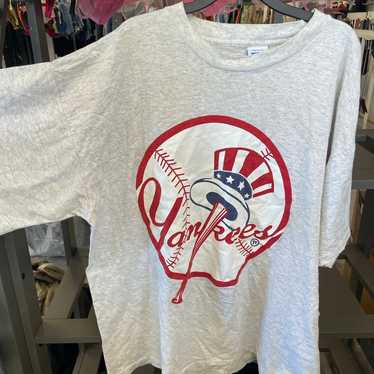 Vintage single stitch new york yankees shirt