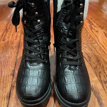 Olivia Miller lace up Boots