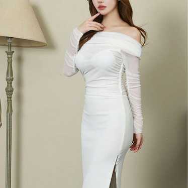 Veautt Off-Shoulder White Dress