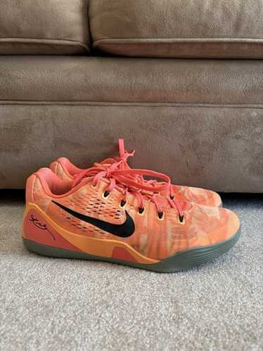 シューズ(男性用) Nike Kobe 9 EM Low \"Peach/Mango\" Nike Kobe 9 EM Low Peach Mango Sz 12.. – Sneak City