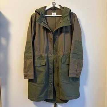 Fishtail parka gap - Gem