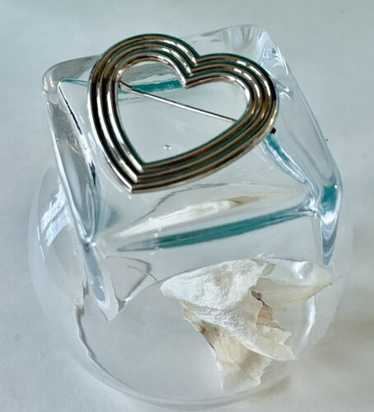 Tiffany MENARD オープンハート ブローチ Silver925 楽天市場】Tiffany&Co.(ティファニー) オープンハート ブローチ