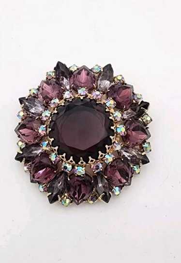 Vintage amethyst rhinestone brooch - Gem