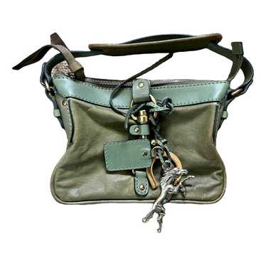 Chloe kerala - Gem Chloe kerala - Gem
