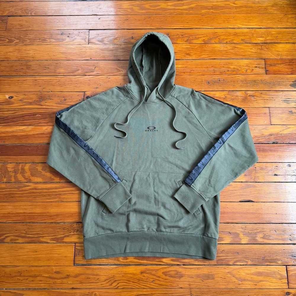 2000s Y2K Vintage Oakley Hoodie Sweatshirt center logo -size XL-