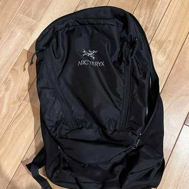arcteryx black backpack - Gem