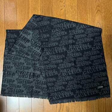 マフラー・ストール JeanPaul GAULTIER WOOL SCARF WITH \"JEAN PAUL GAULTIER\" LOGO Jean Paul Gaultier - Jean Paul Gaultier | The Pink Gaultier
