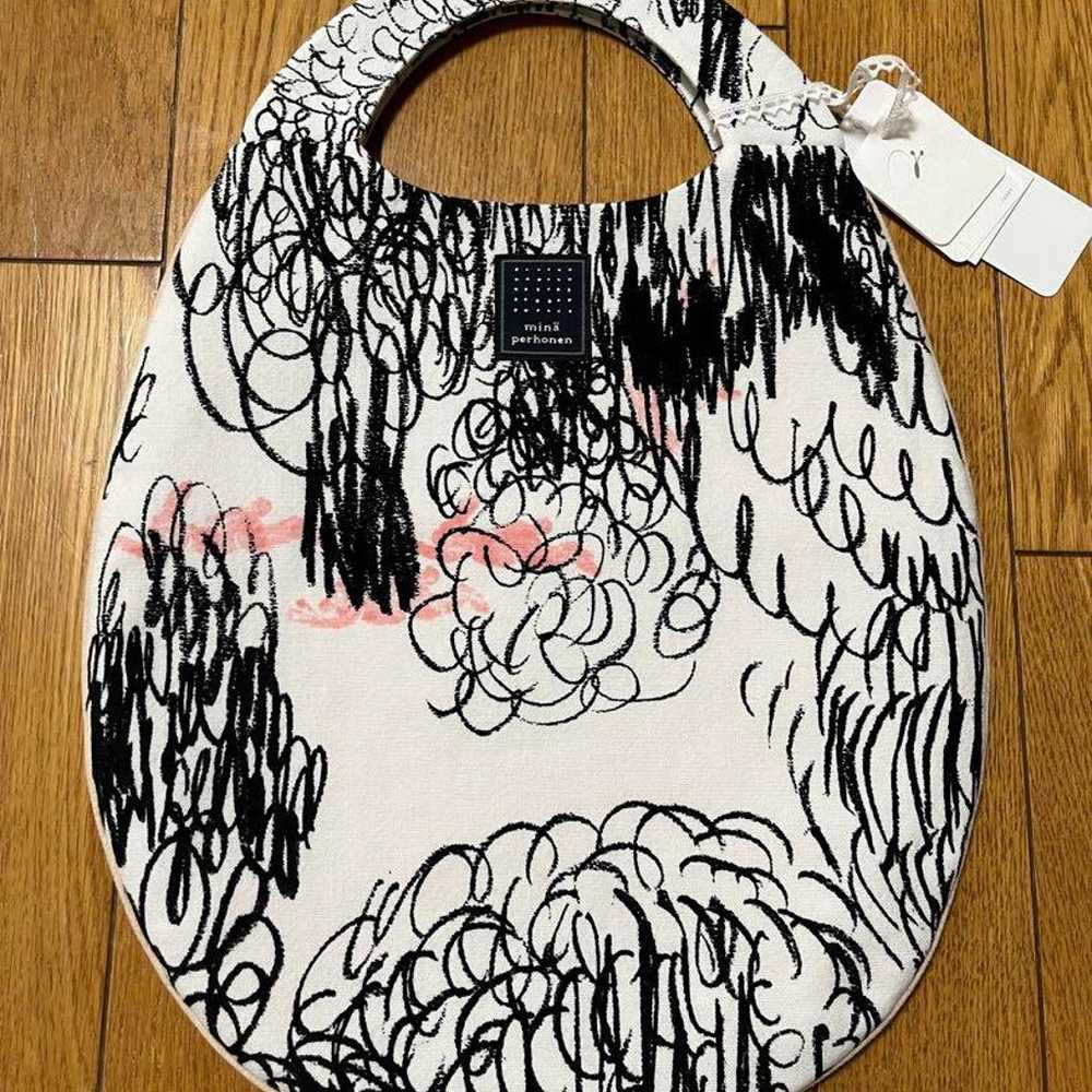 minä perhonen 蝶の刺繍 eggbag Mina Perhonen - Brand New Egg Bag!
